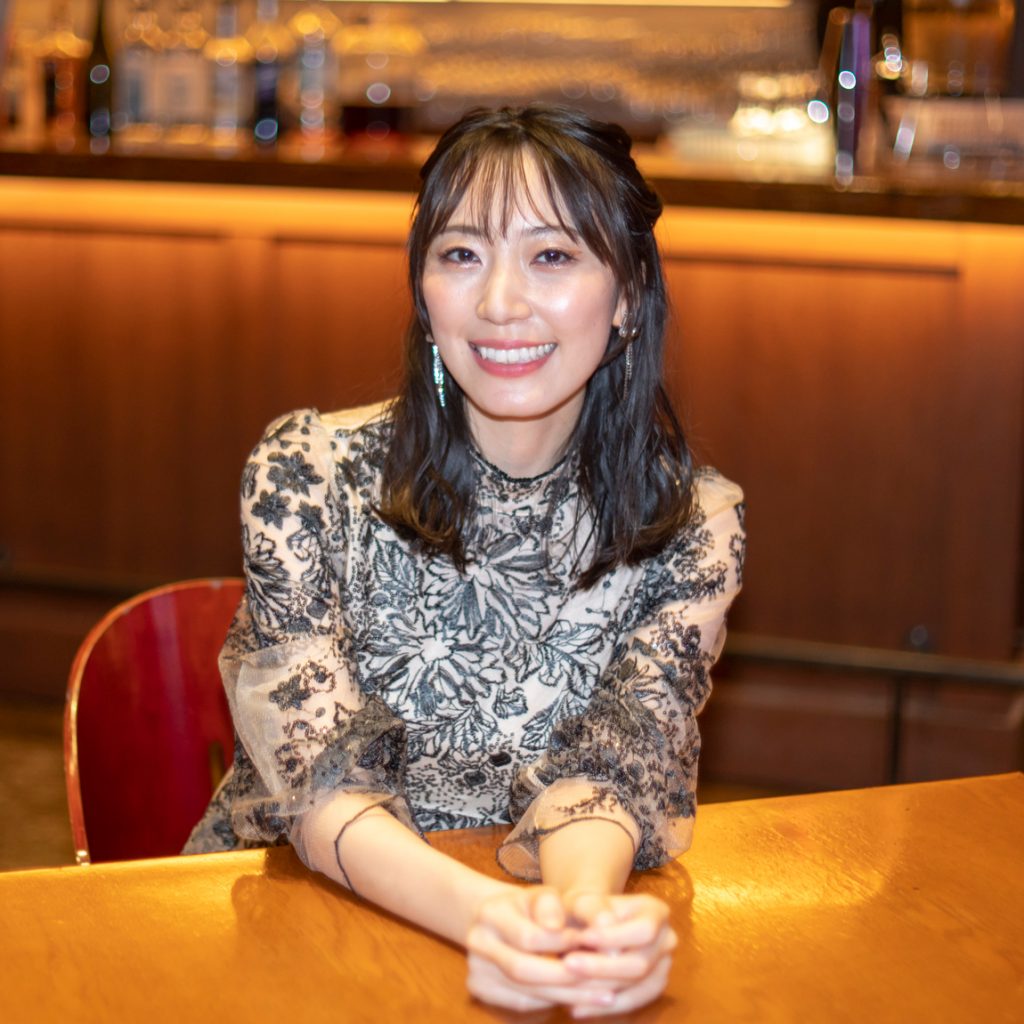 東京・銀座で開催された「コルグ」新製品発表会に登壇した松井咲子