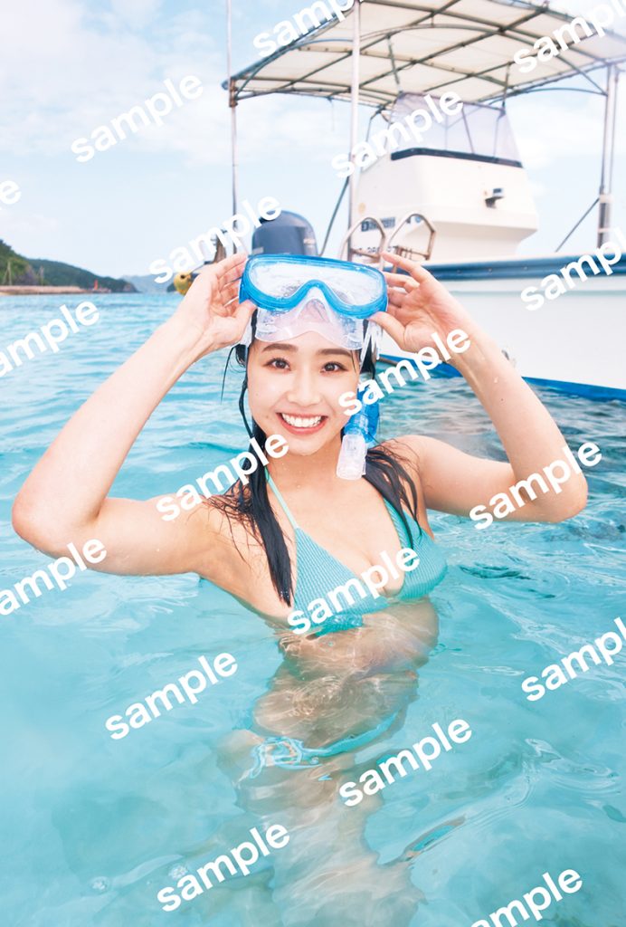 NMB48加藤夕夏1st写真集「心に秘めたもの」楽天ブックス購入特典ポストカード