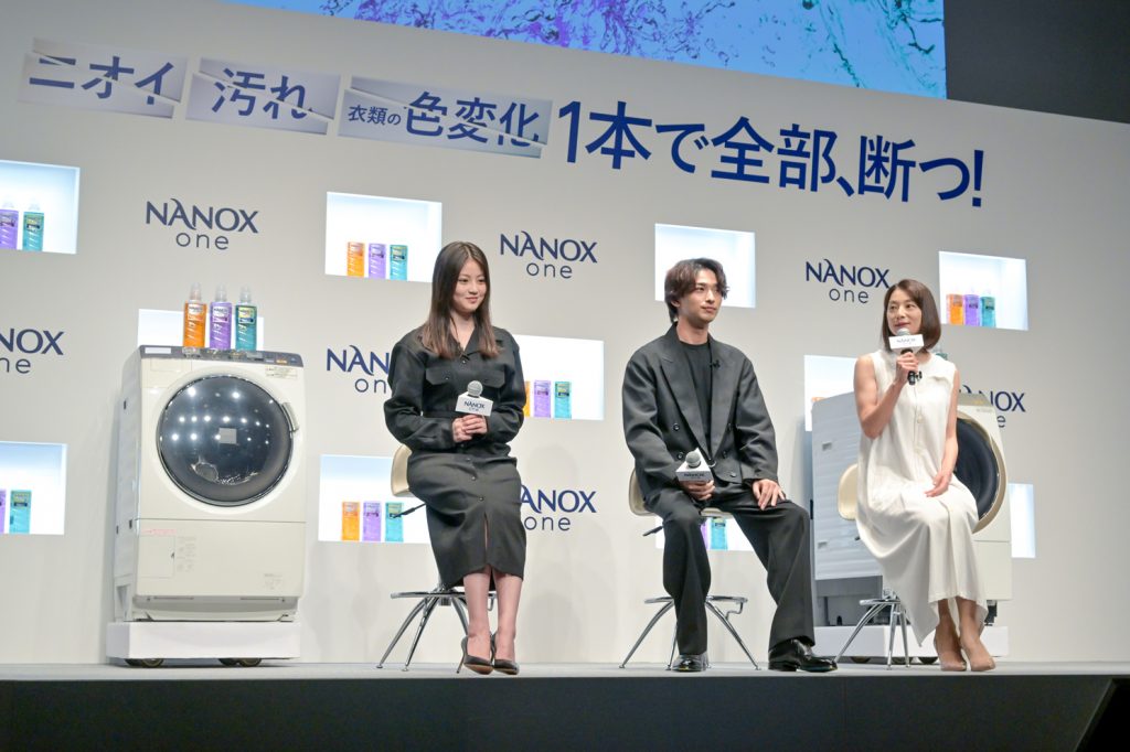 「NANOX one(ナノックス ワン)」新CM発表会に出席した今田美桜、横浜流星、小池栄子