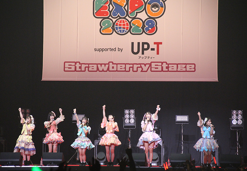 “お祭り系アイドルユニット”FES☆TIVEが「＠JAM EXPO 2023」のストロベリーステージに登場